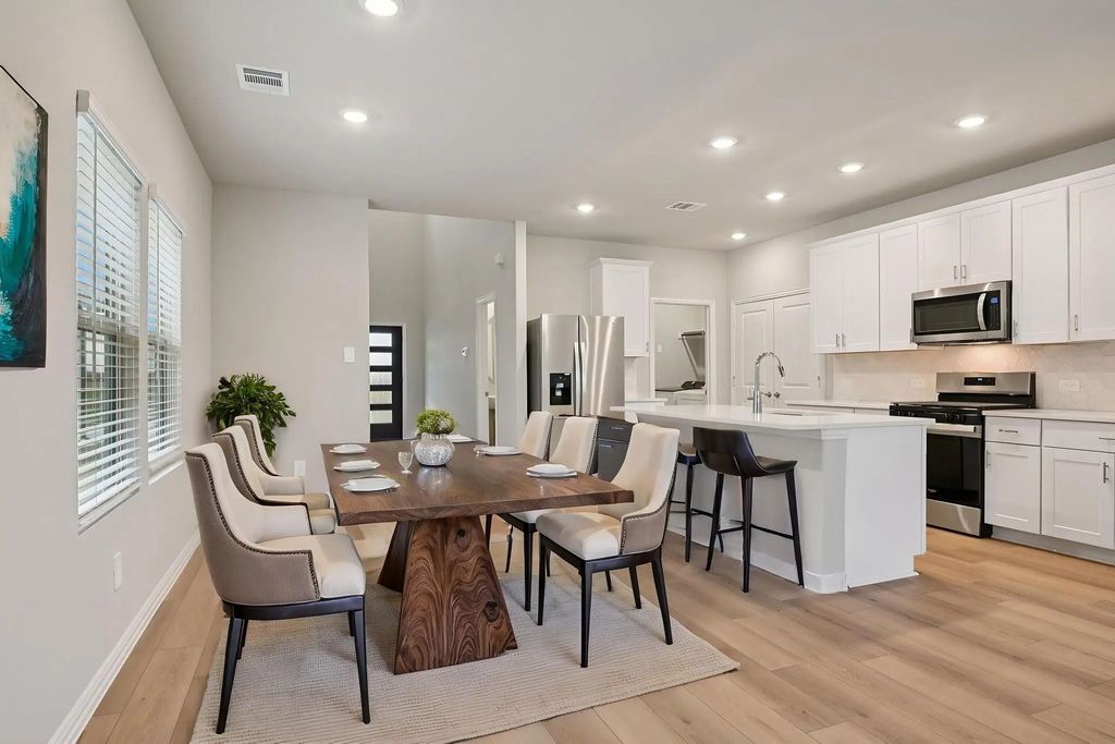 3037 O Pines Drive, Farmersville