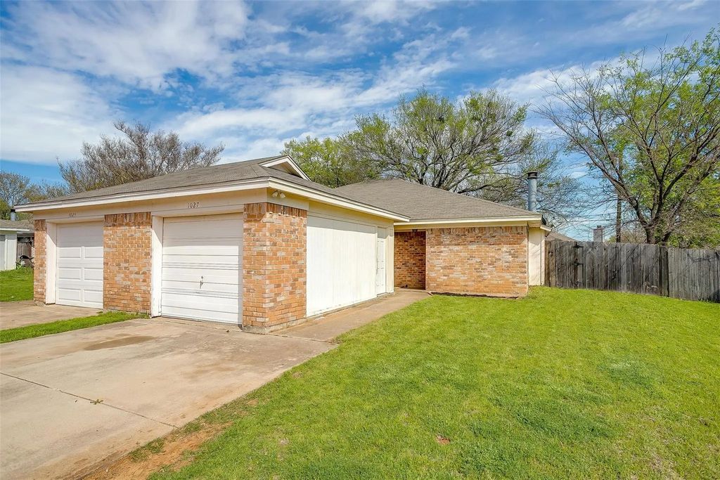 1025 Irene Street, Burleson
