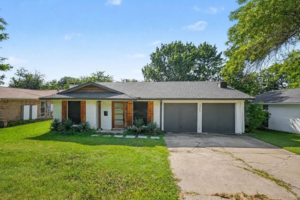 325 Clary Drive, Mesquite