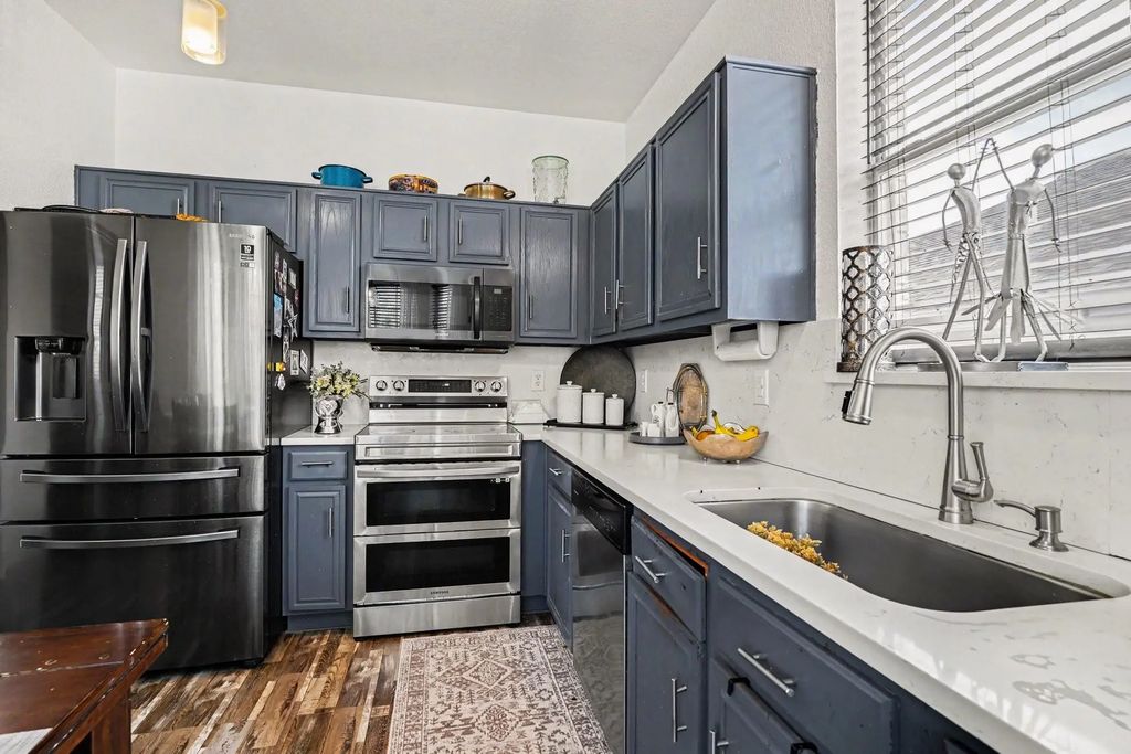 9936 Blue Bell Drive, Fort Worth