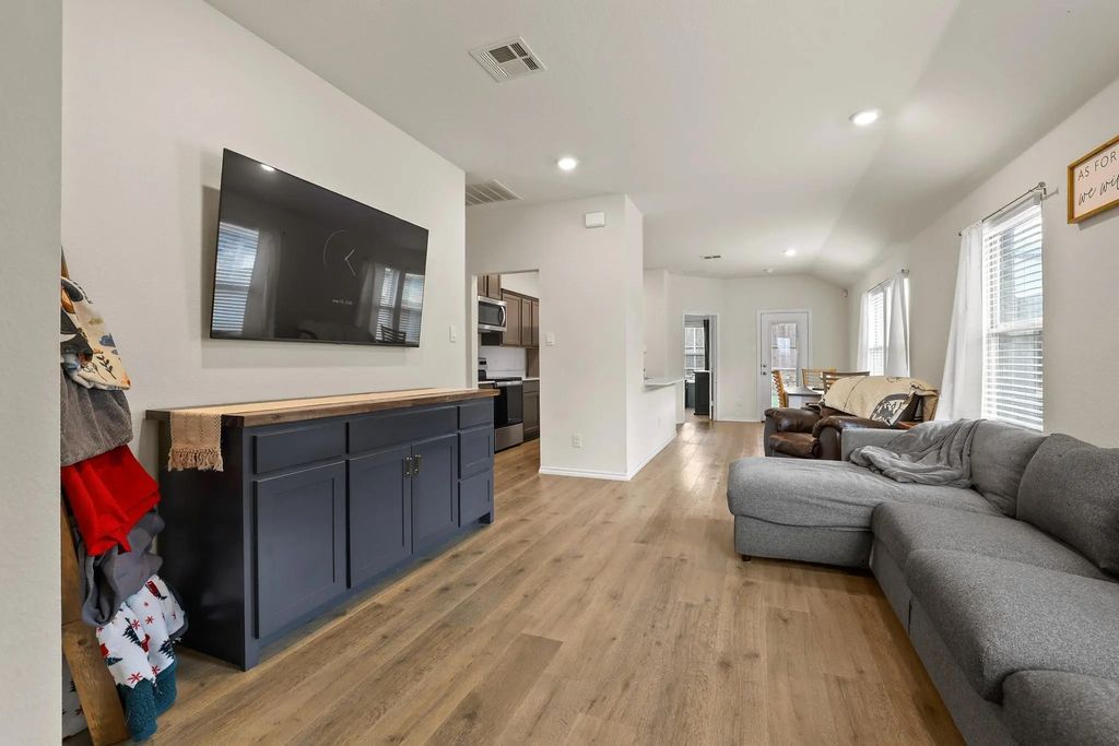 808 Corral Street, Royse City