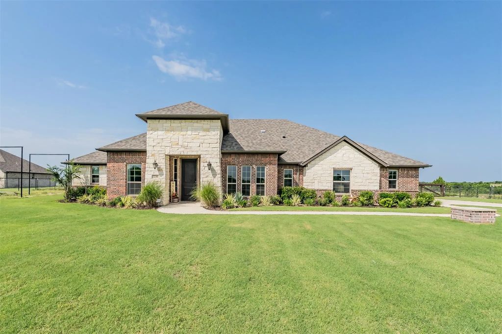 2230 County Road 2360, Decatur