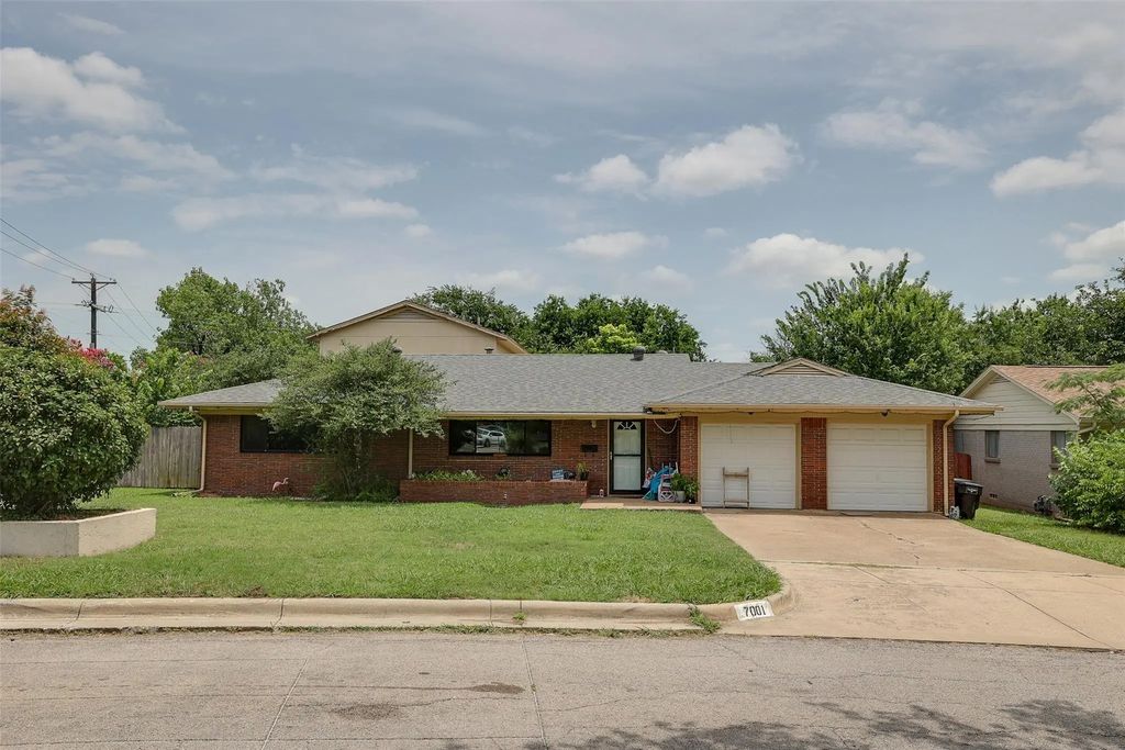 7001 Overhill Road, Fort Worth