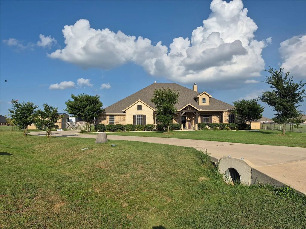 7812 Grain Court, Godley
