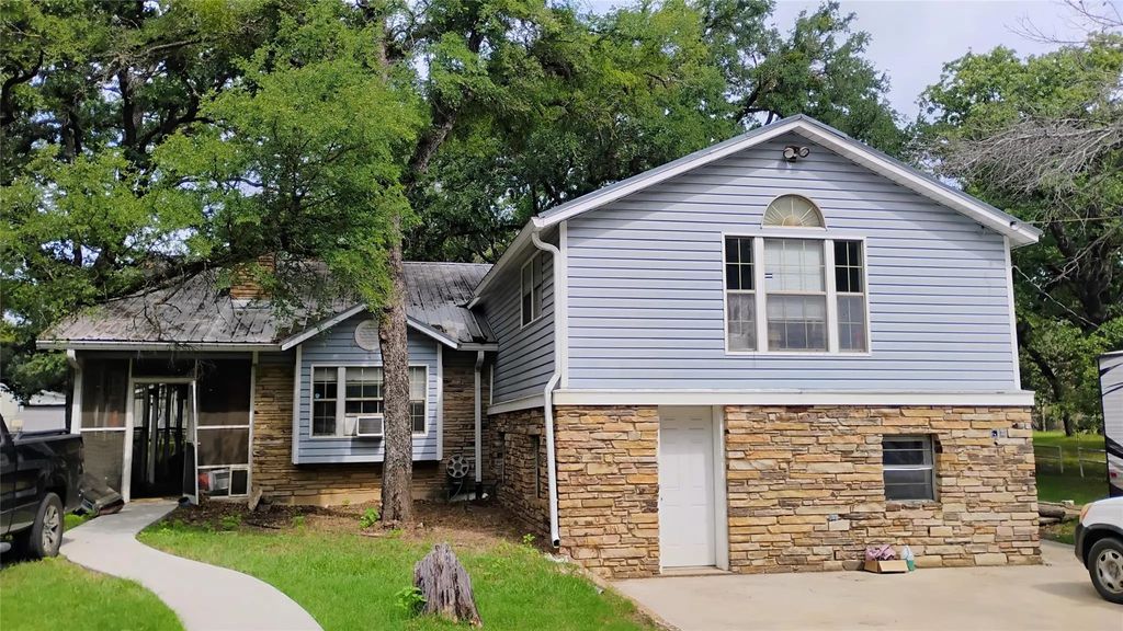 921 Sportsman Park Road, Azle