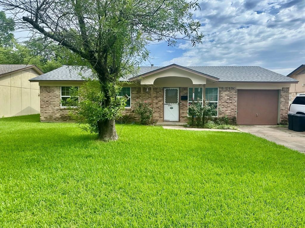 1110 Barclay Drive, Mesquite