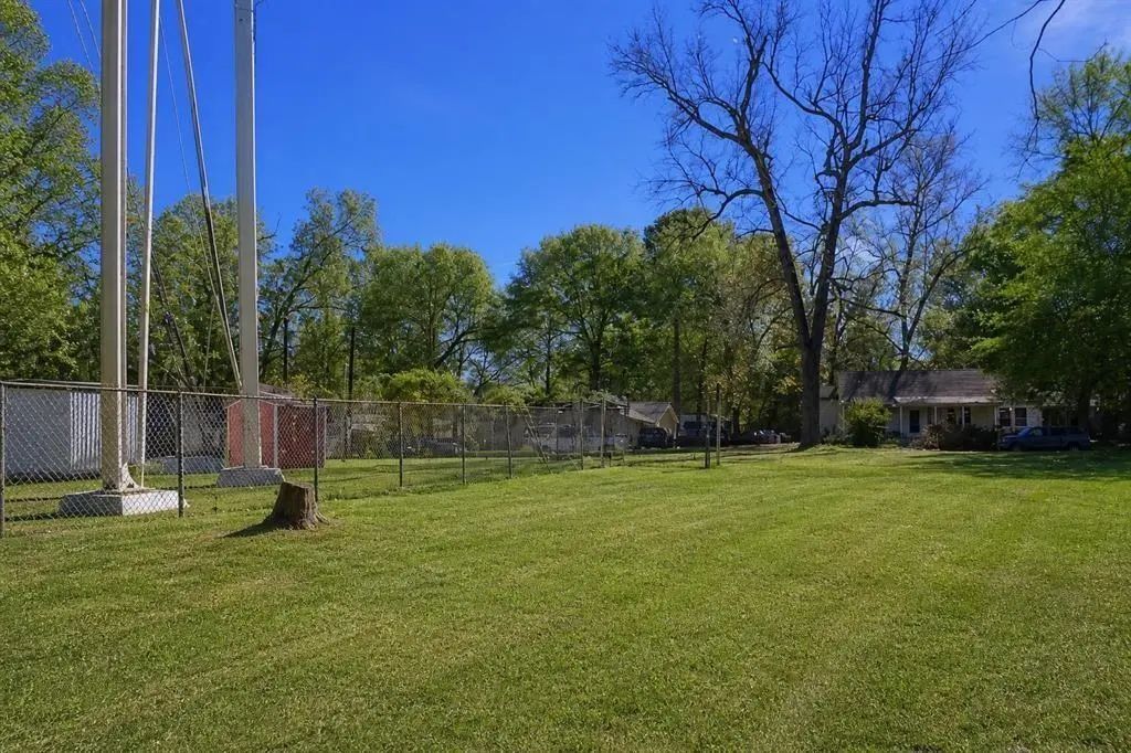 1235 E North Street, Kilgore