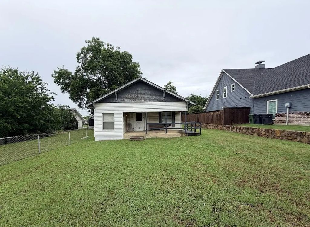 105 E 3rd Street, Prosper