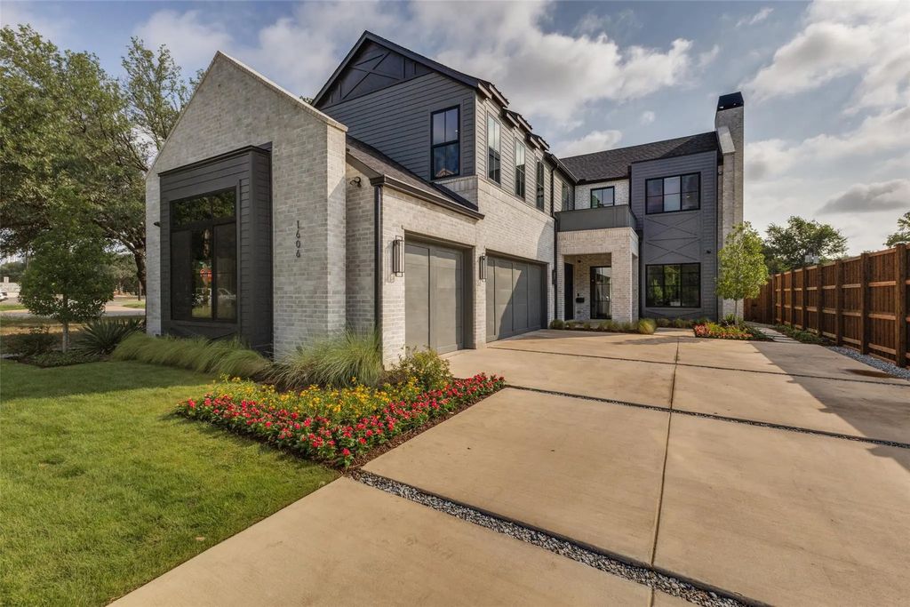 1606 Old Gate Lane, Dallas