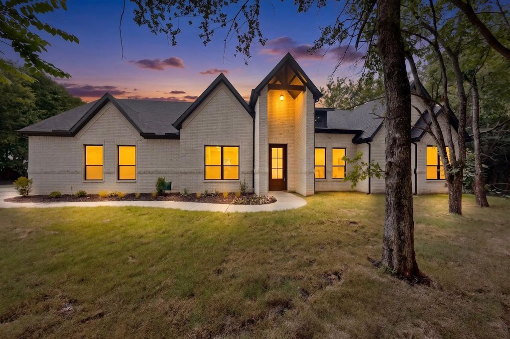 17808 County Road 656, Farmersville