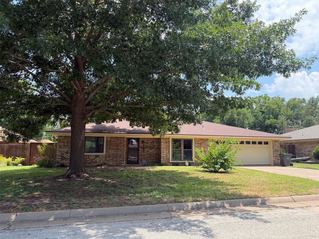114 Chaparral Drive, Graham
