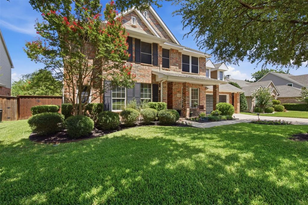 952 Water Oak Drive, Grapevine