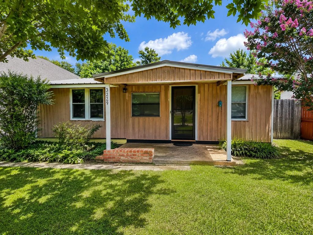 3229 Hiawatha Trail, Lake Worth