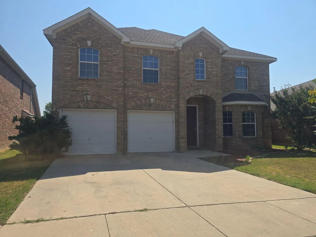 5513 Grenada Drive, Fort Worth