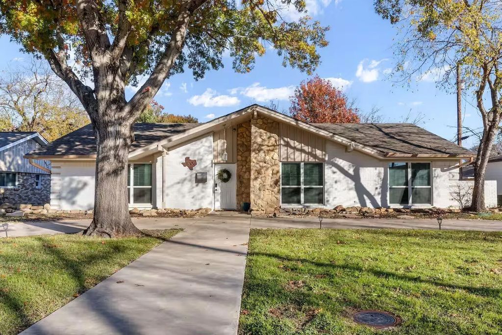 1706 Esquire Place, Grand Prairie