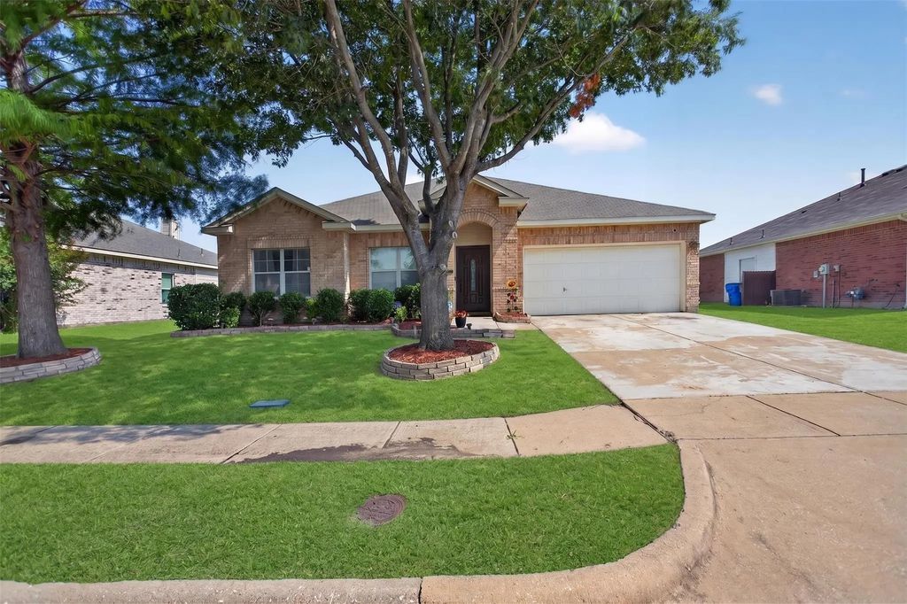 200 Independence Trail, Forney