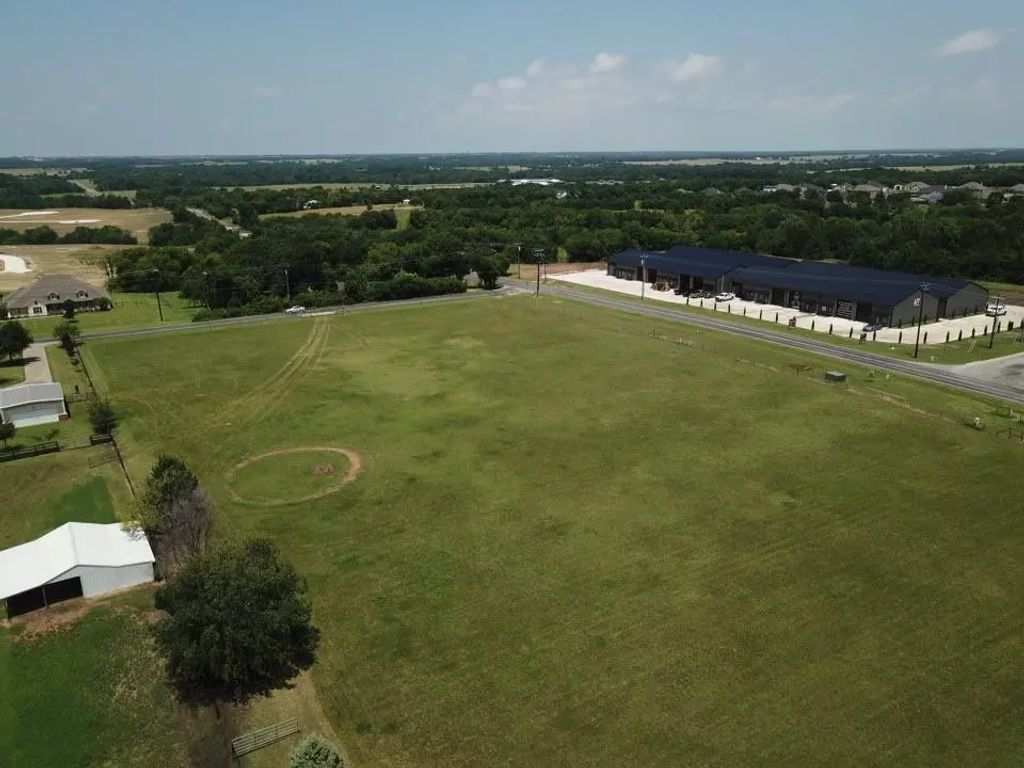 Fm 121, Van Alstyne