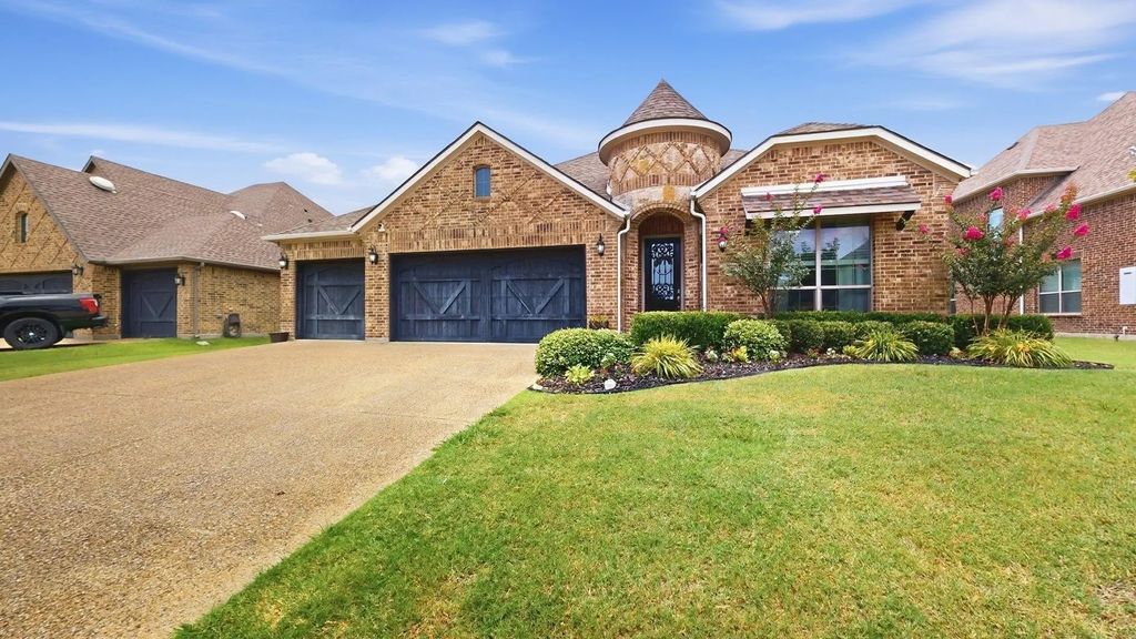 1221 Flamingo Road, Forney