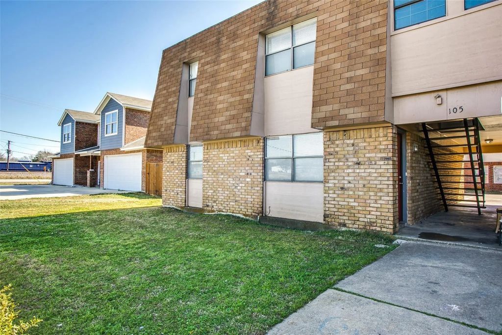 105 Peach Street A, Crowley