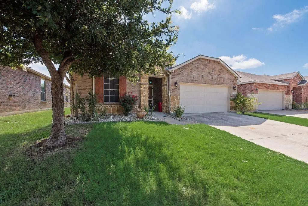 7704 Anatolian Way, Fort Worth