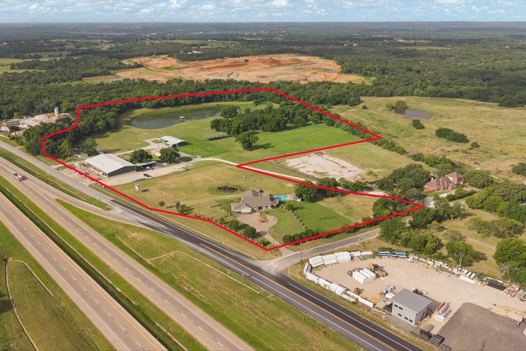 6100 S Interstate 35 W, Alvarado