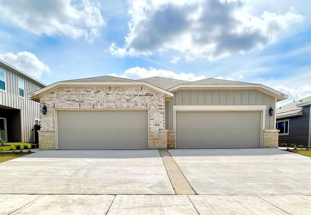 609 Blackland Drive, Venus