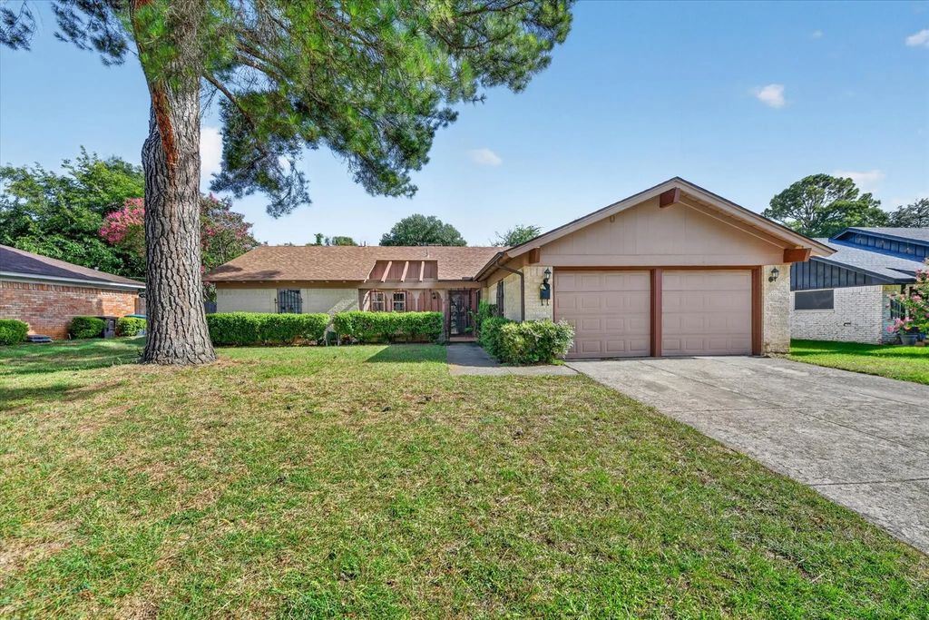 7312 Vanessa Drive, Fort Worth