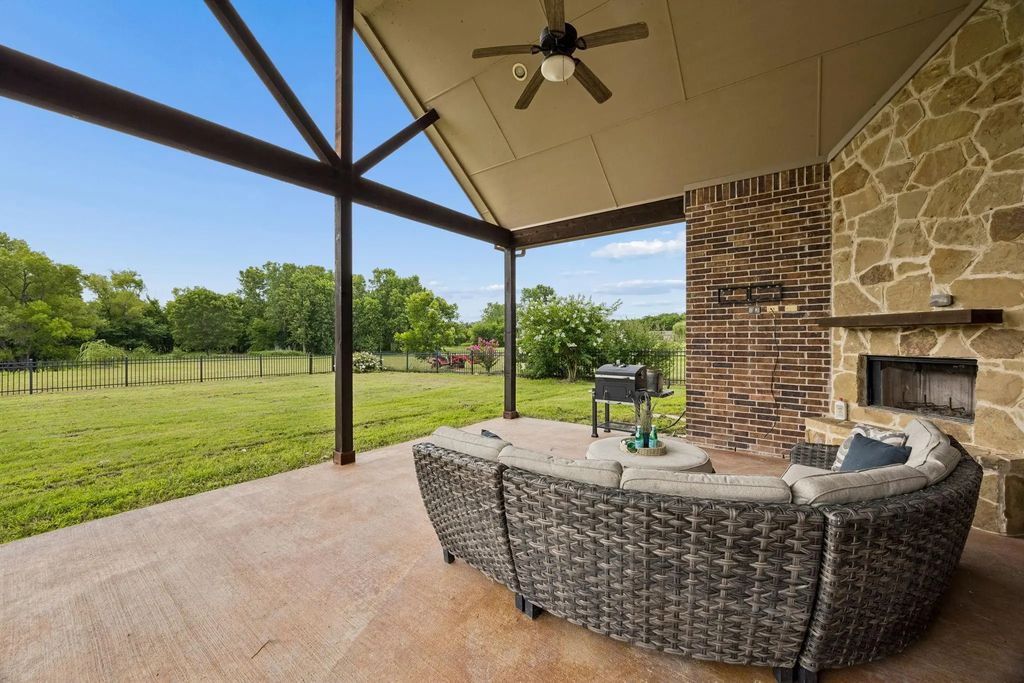 62 Trailridge Drive, Melissa