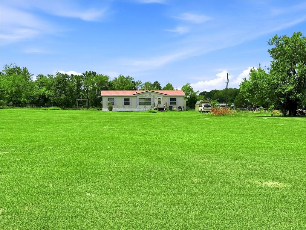 9625 Fm 1651, Canton