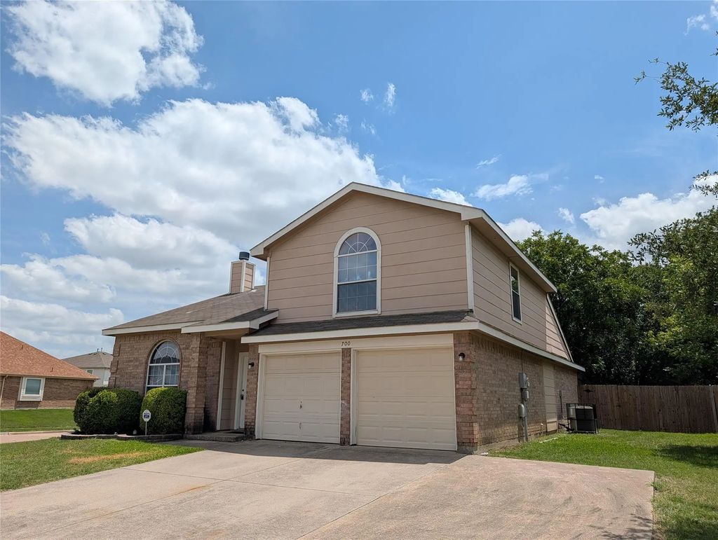 700 Flamingo Drive, Saginaw
