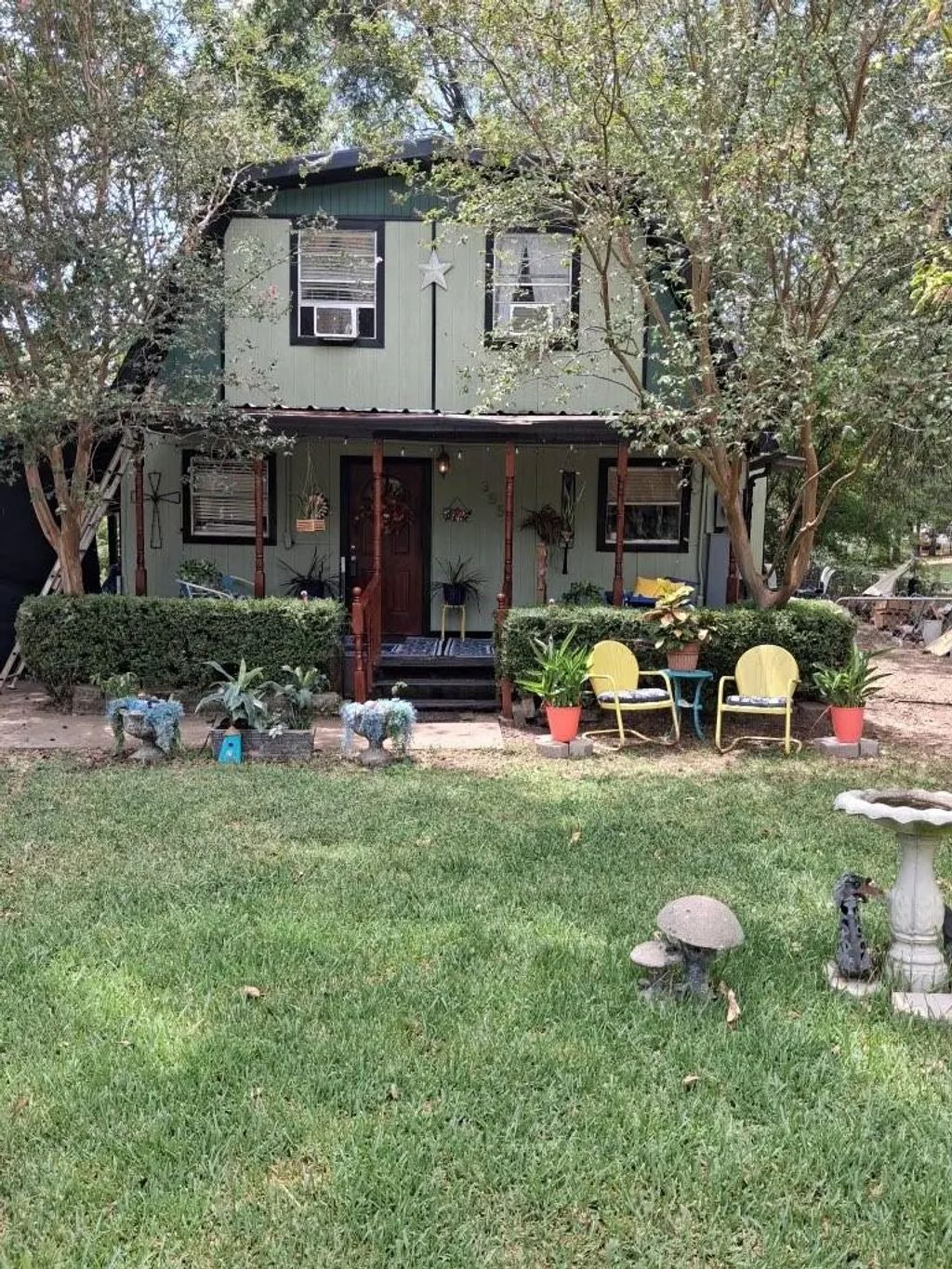 355 Spring Valley Street, Gun Barrel City