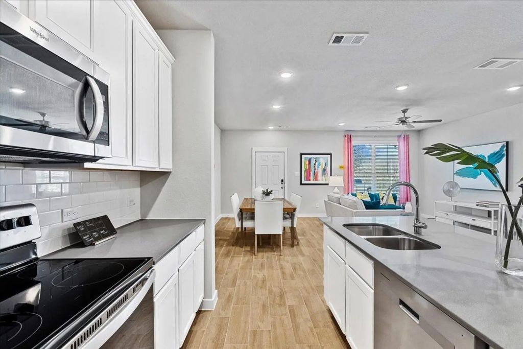 258 Territory Trail 19, Fort Worth