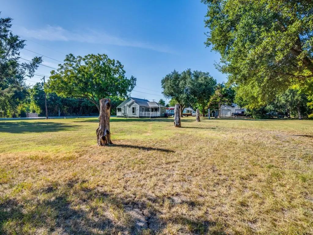 5610 Lyons Road, Garland