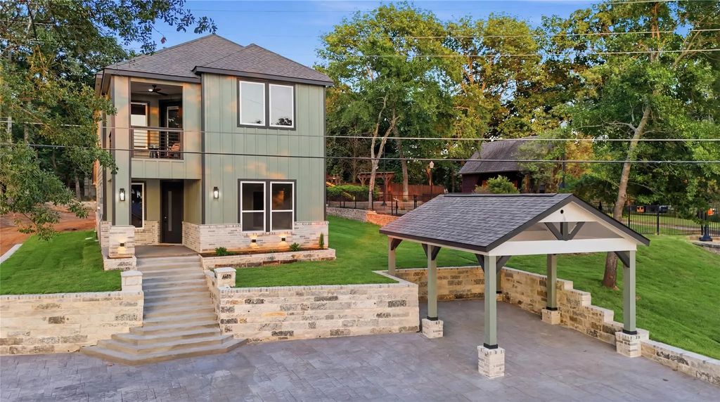 2150 Lakeview Drive, Mabank
