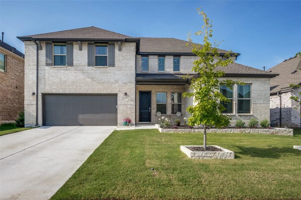136 Nora Lane, Hickory Creek