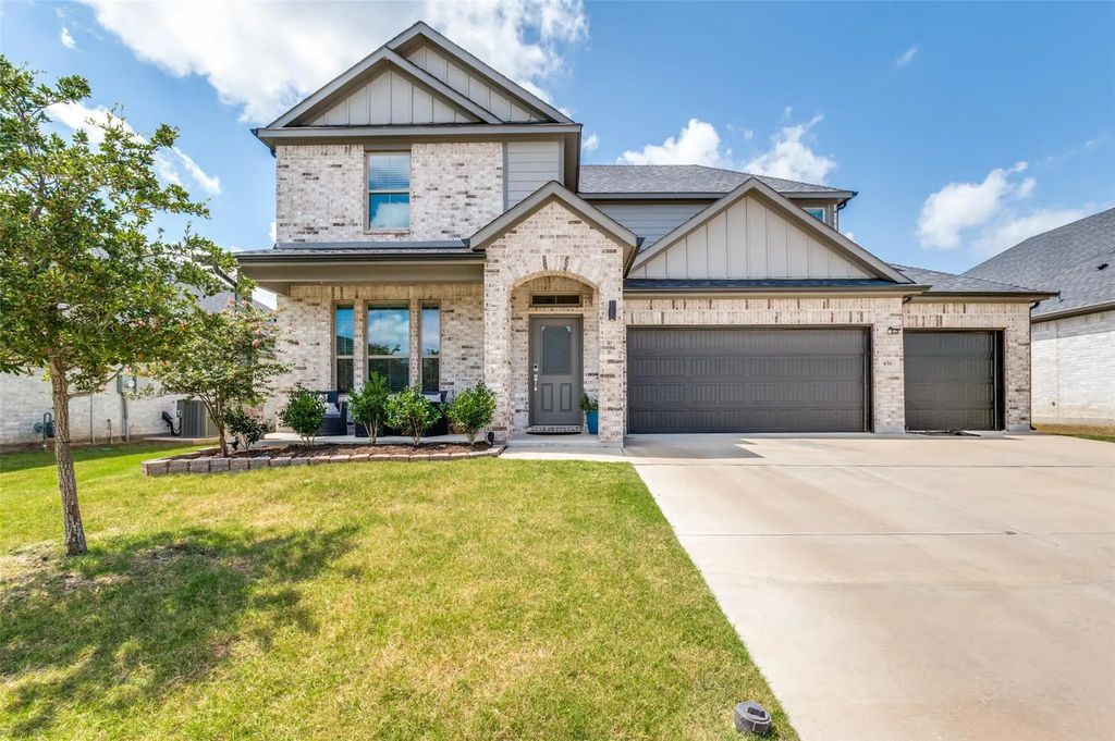 456 Leopold Trail, Waxahachie