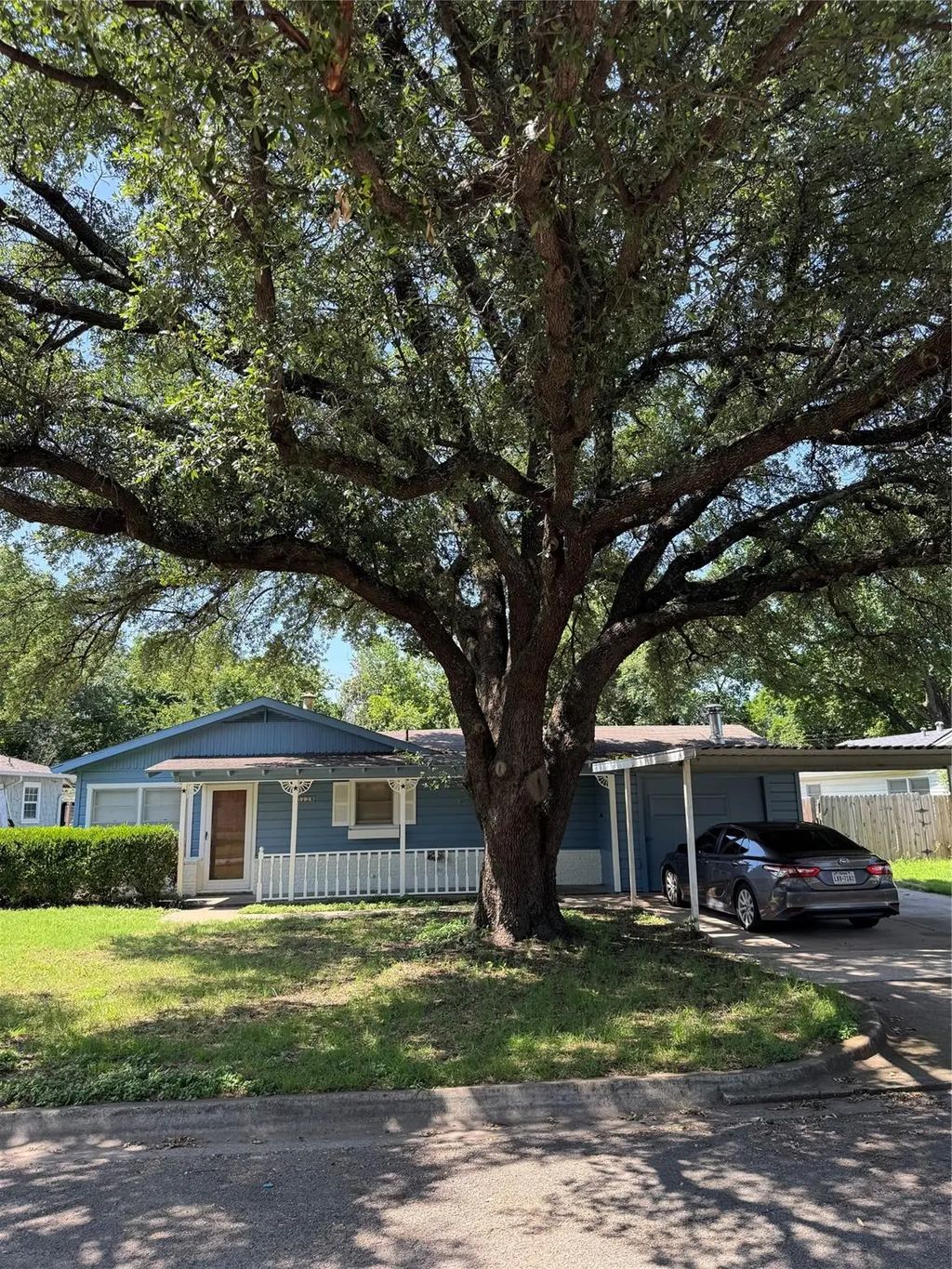5128 Ira Street, Haltom City