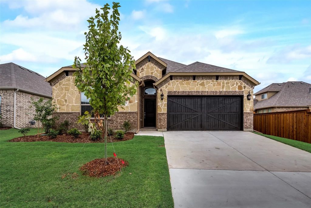 1523 Charismatic Court, Rockwall