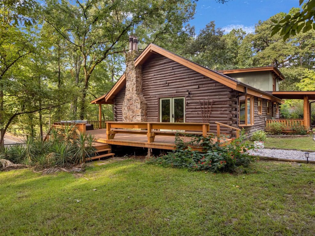 220 Dale Dr , Avinger