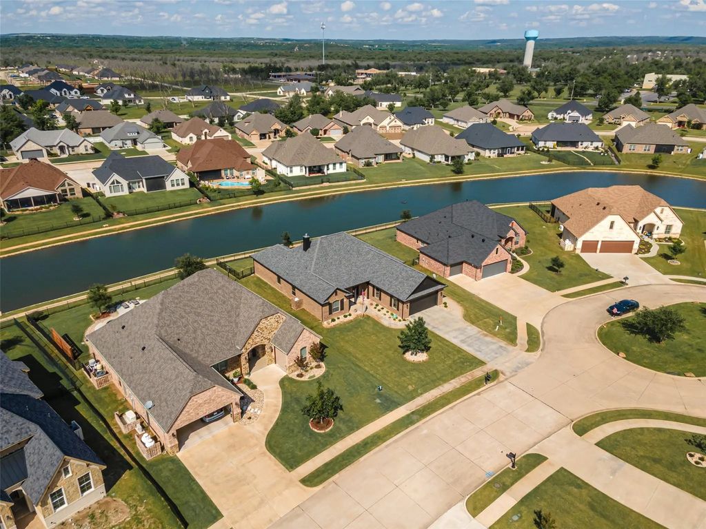 6214 Beretta Court, Granbury