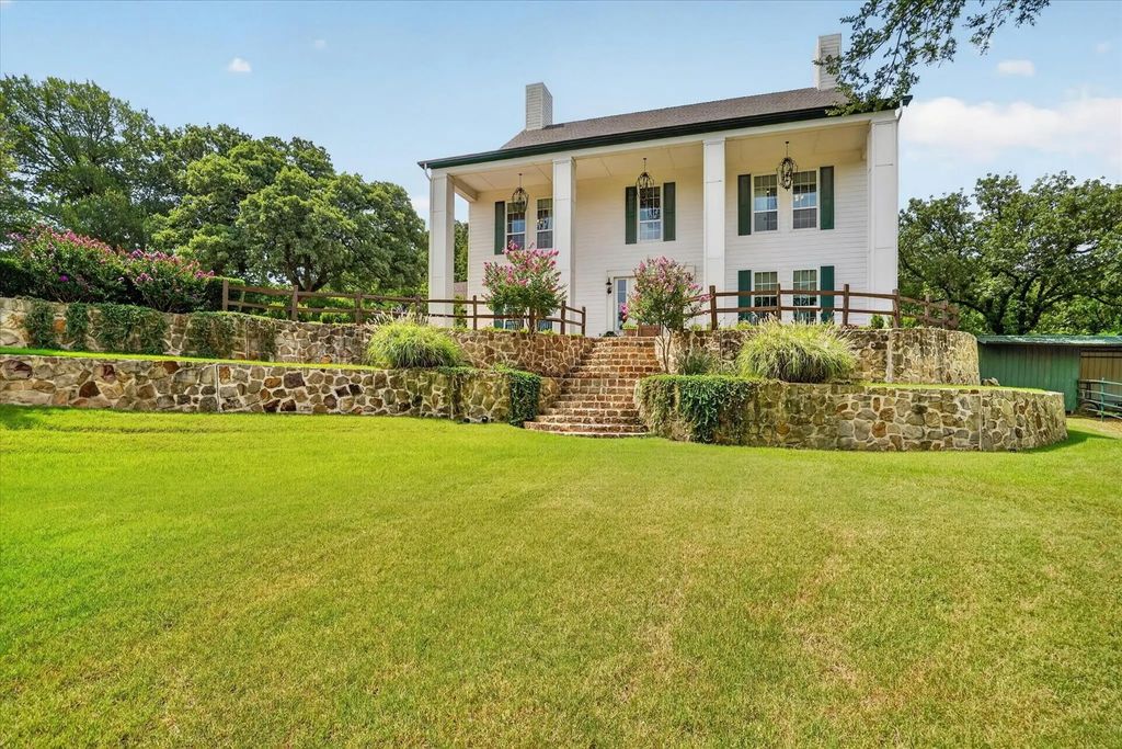 3438 Indian Trail, Arlington