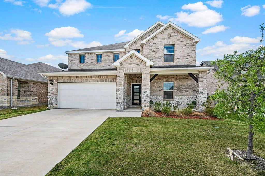 6429 Hidden Flower Way, Fort Worth