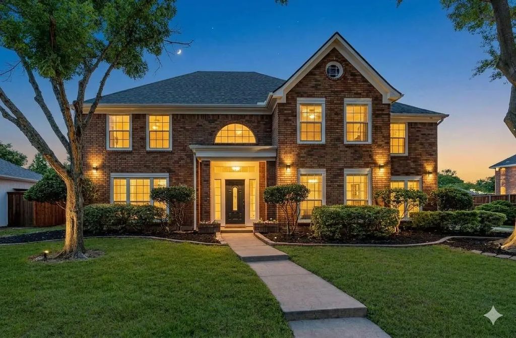 725 Tartan Trail, Highland Village