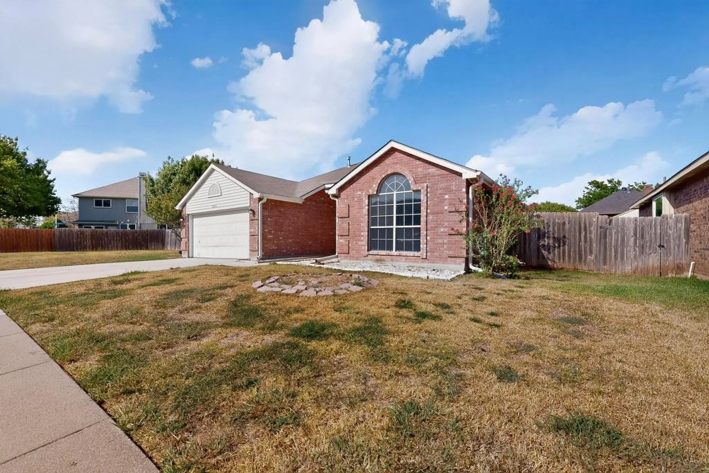 5203 Alta Vista Lane, Arlington