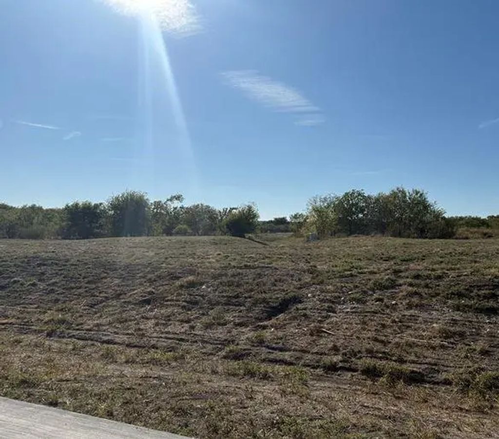5028 Round Rock Drive, Aledo