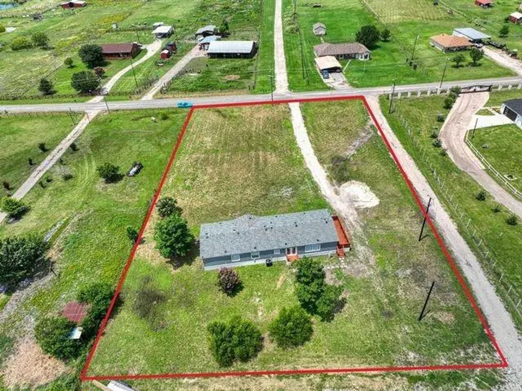 2736 County Road 2134, Caddo Mills