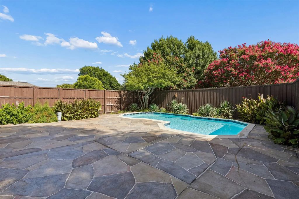 2312 La Vida Place, Plano