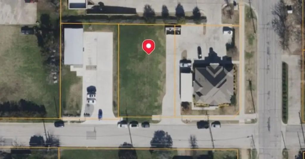 2002 Emery Street, Denton