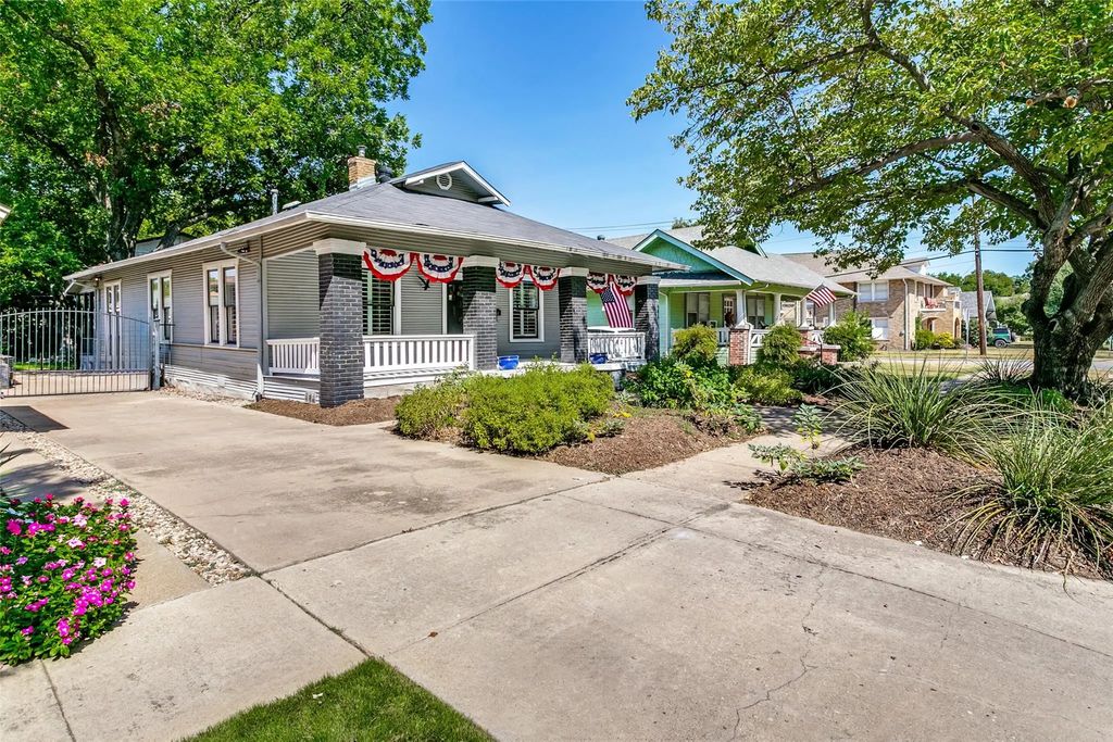2004 Fairmount Avenue, Fort Worth