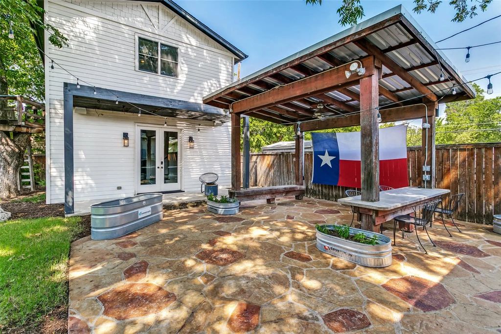 2004 Fairmount Avenue, Fort Worth